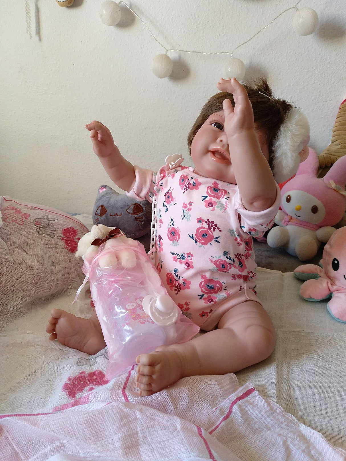 MIS MUÑECAS REBORNS - Bebé Reborn Silicona Candela.Mucha Movilidad,con Torso DE Silicona SEXADO NIÑA,Mide 52cm y Pesa 2,3 kg.Vestida y con complementos.