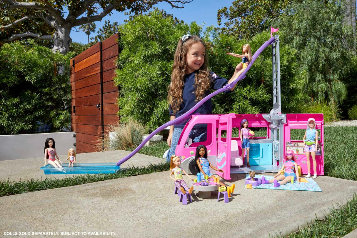 Barbie Supercaravana Dreamcamper 2022 Coche para muñecas con tobogán y Accesorios de Juguete(Mattel HCD46)
