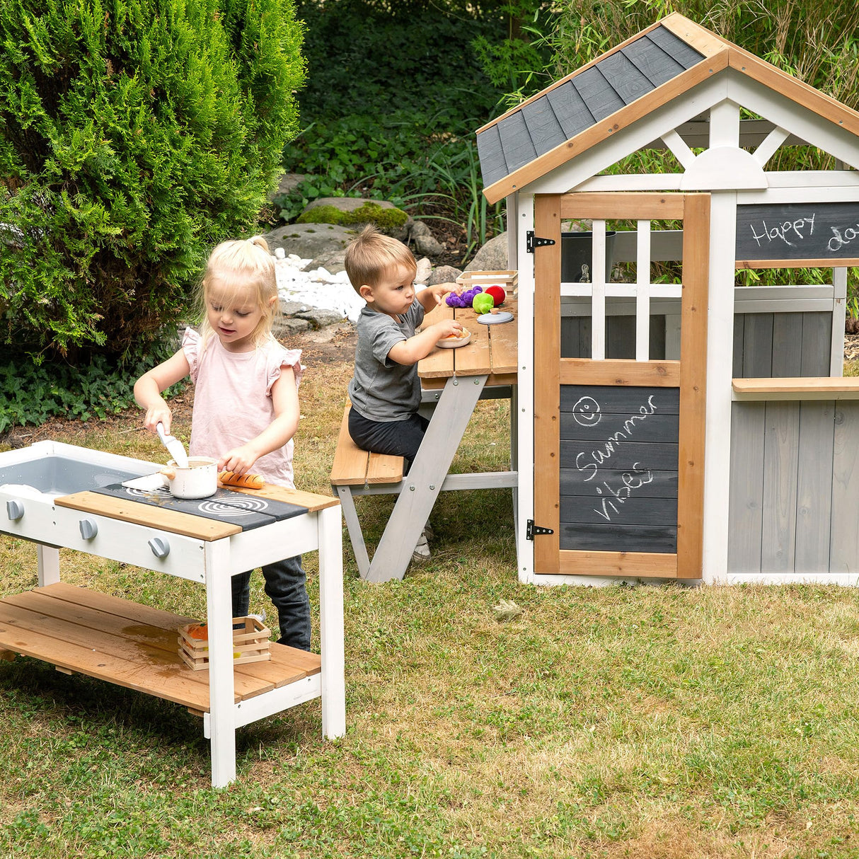 roba Ampliación de Cocina para casa de Juegos – Cocina Infantil al Aire Libre Blanco y marrón con Barbacoa y Placas de cocción – Accesorios para casa de Juegos de jardín a Partir de 18 Meses – con