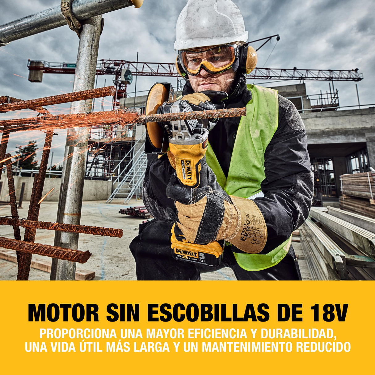 DEWALT Amoladora angular sin escobillas de 125 mm con interruptor tipo paleta de 18V XR - Solo herramienta en TSTAK, DCG406NT-XJ