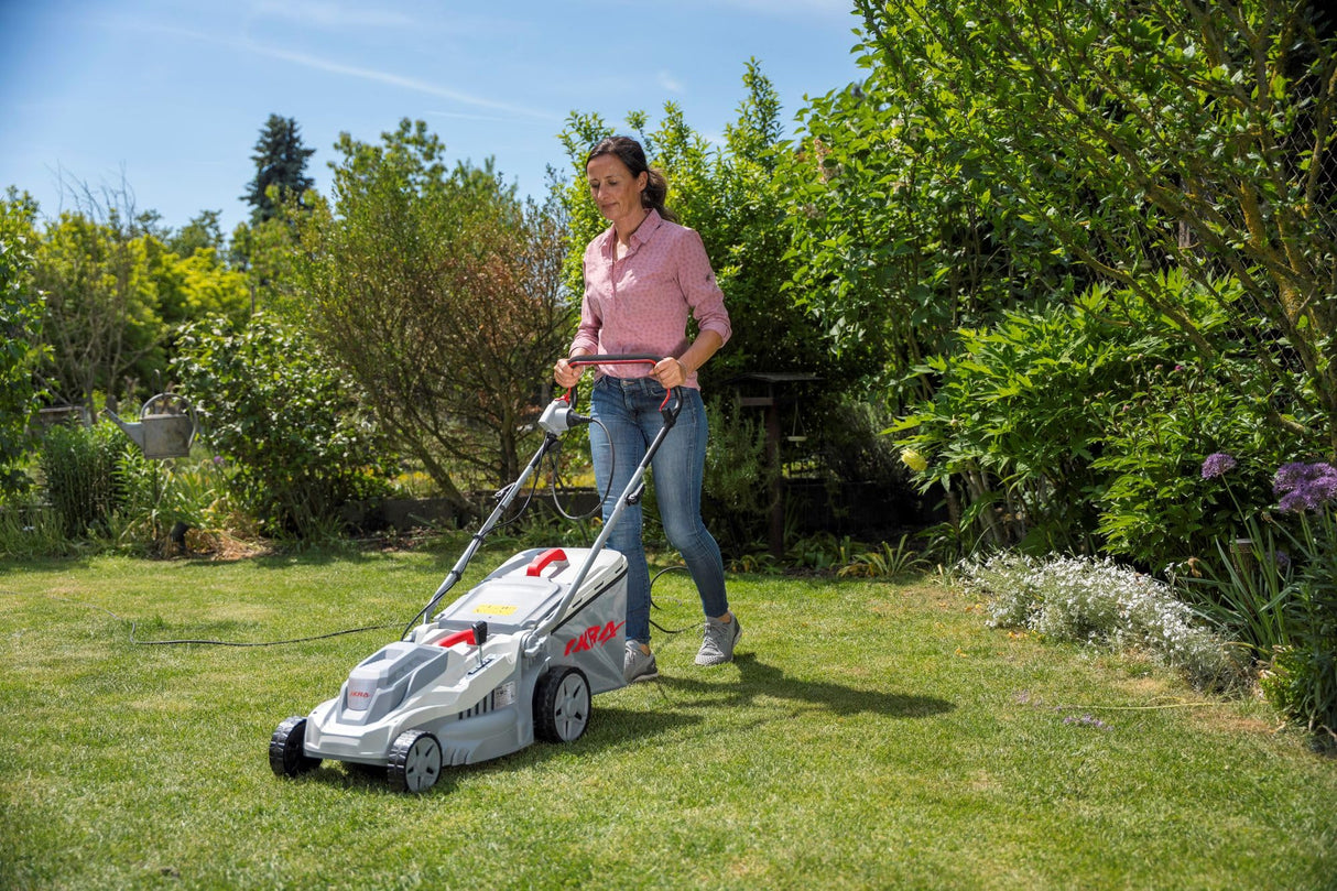 IKRA cortacésped eléctrico IERM 1638-1, 1600W, 5 Posiciones de Ajuste de Altura de Corte 30-75mm, Ancho de Corte 38cm