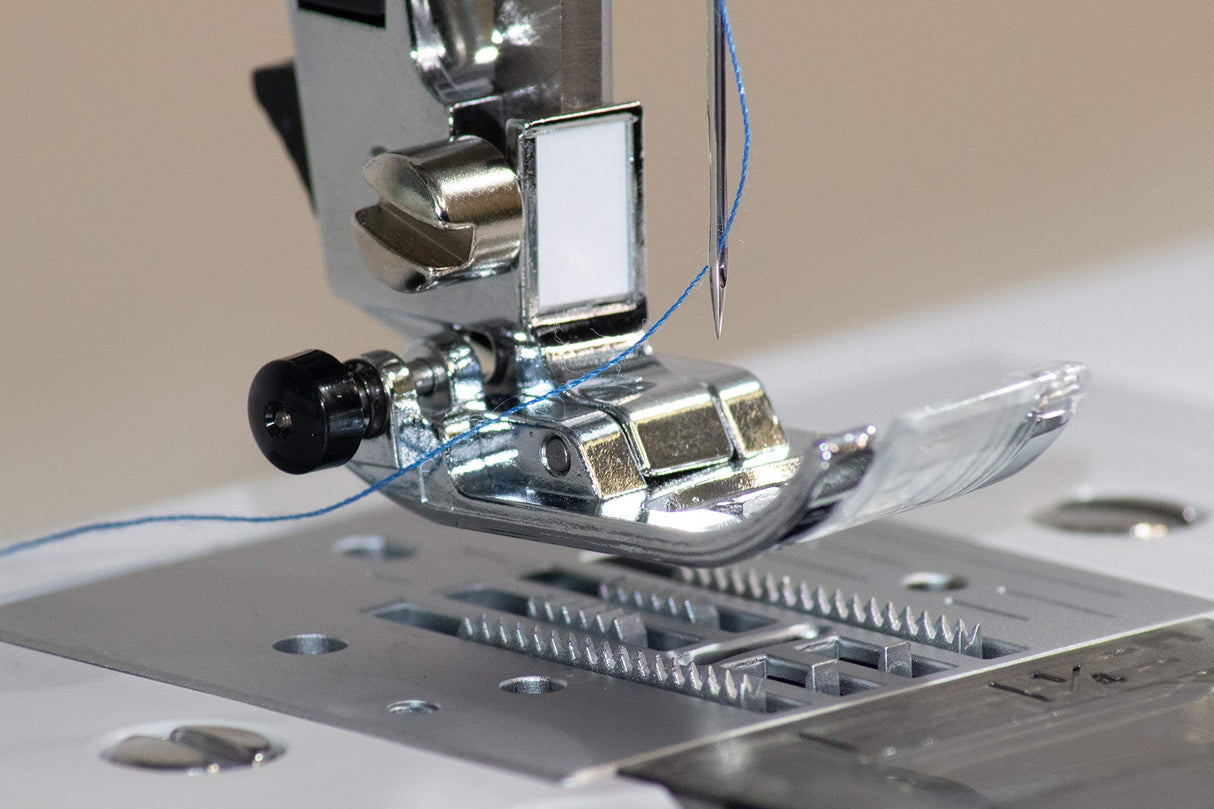 Brother FS70WTx Patchwork-Nähmaschine mit Máquina de Coser, Metal, Blanco, Morado, Full-size sewing machine + Anschiebetisch