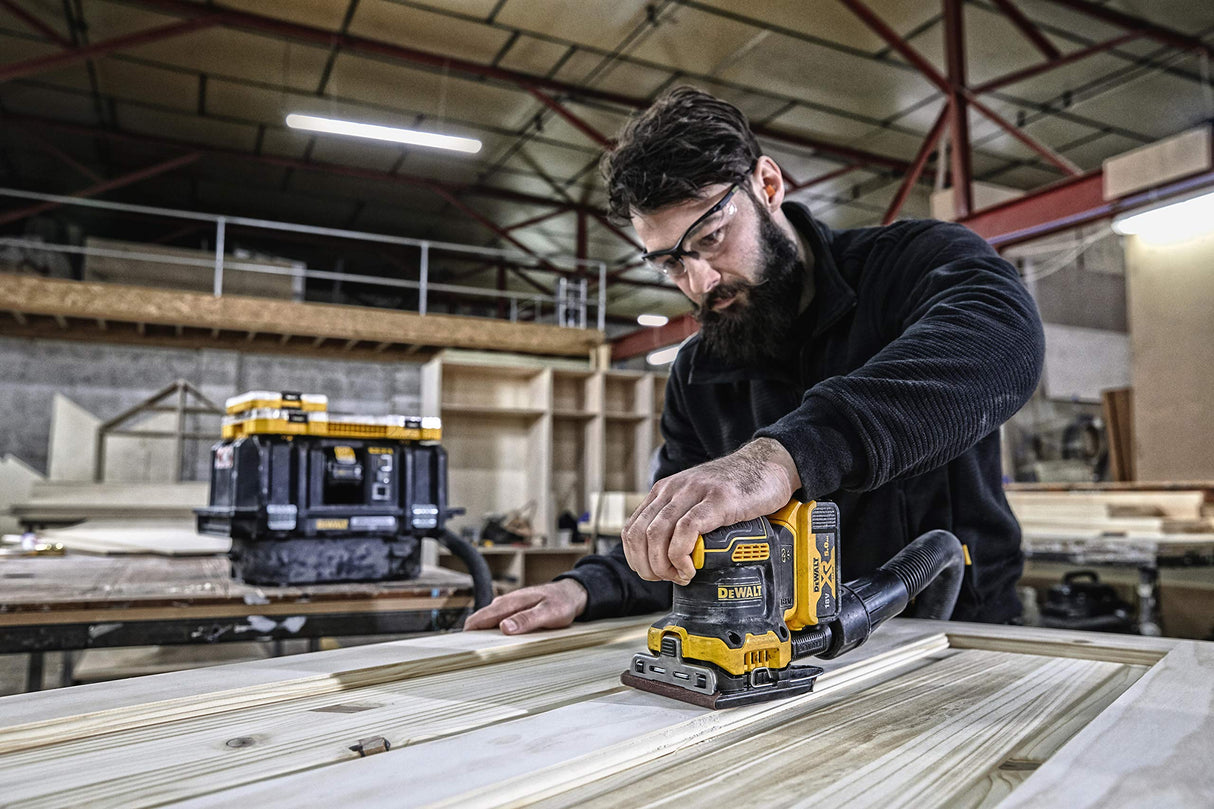 DEWALT DCW200NT-XJ - Lijadora Orbital XR 18V, 7 Velocidades, Sin cable, Motor sin escobillas, Bolsa para el polvo, Maletín TSTAK II, Sin Cargador/batería