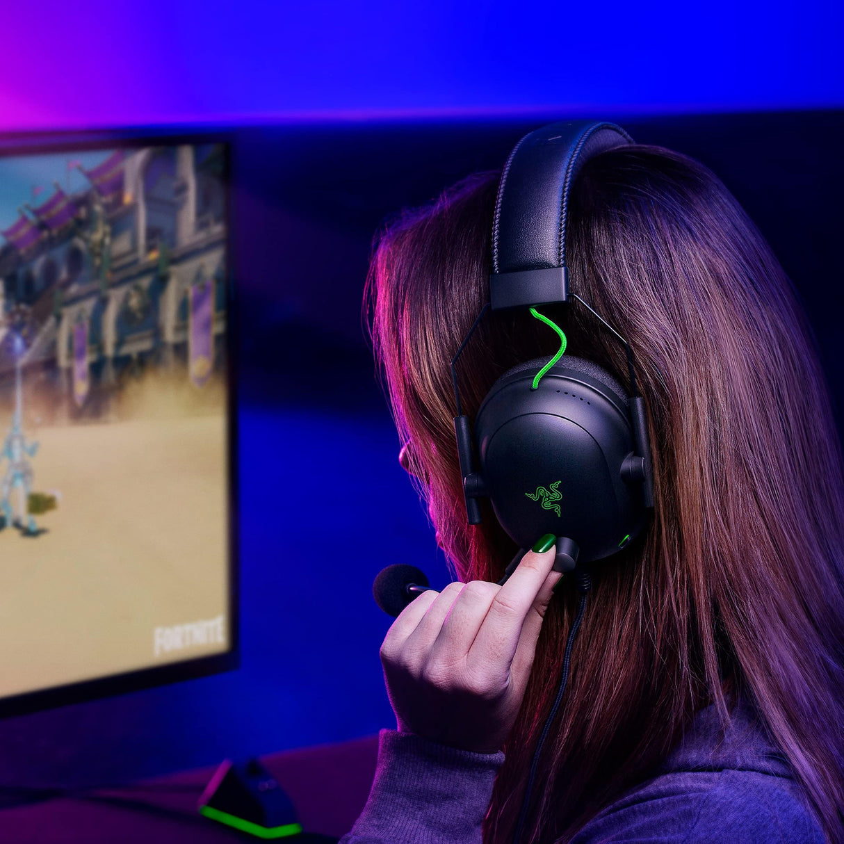 Razer BlackShark V2 Gaming Headset: THX 7.1 Spatial Surround Sound,50 mm Driver, Micrófono Desmontable, PC, PS4, PS5, Switch, Xbox One, Xbox Series X & S, Mobile,3.5 mm Audio Jack & USB DAC,Negro