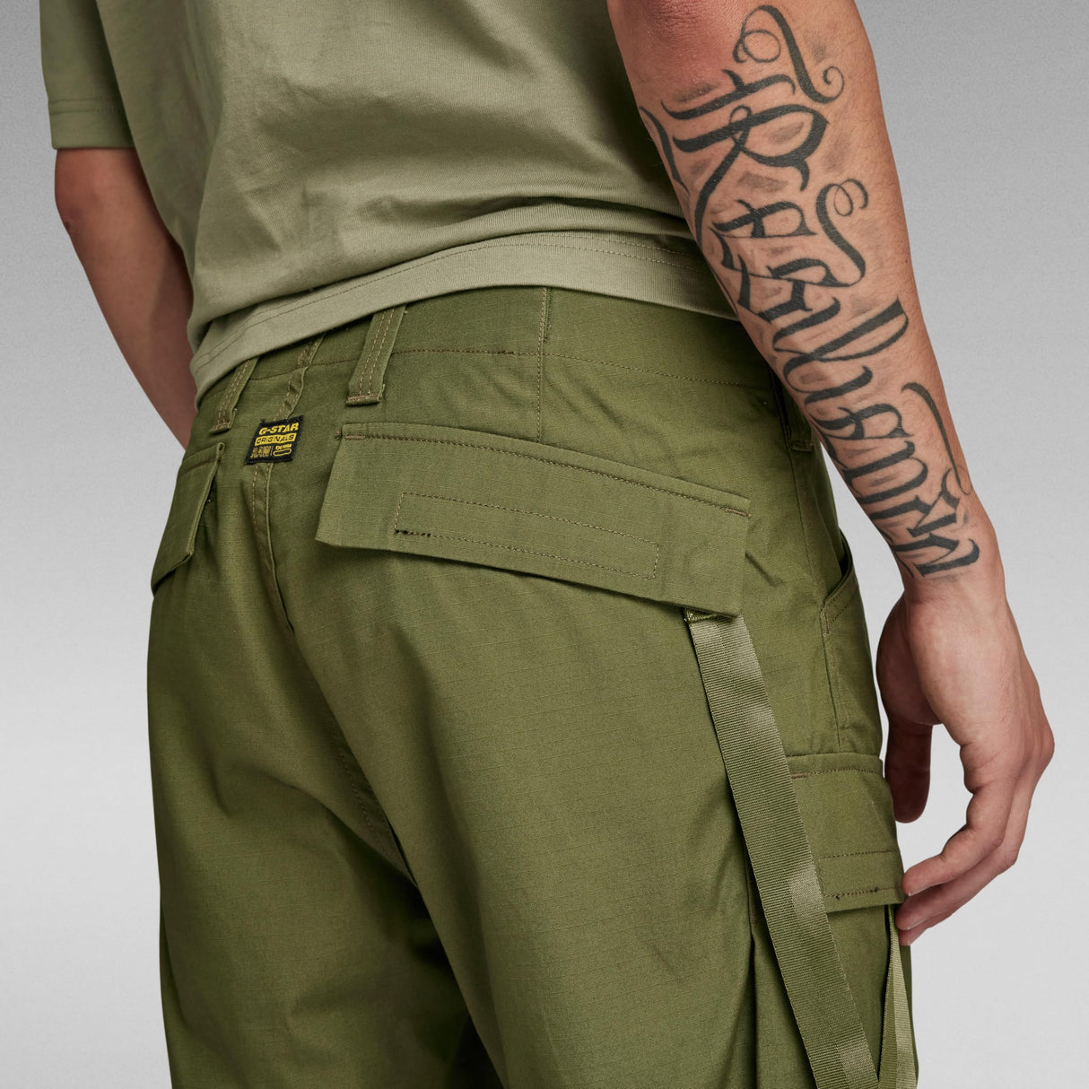 G-STAR Para Hombre Pantalones 3D Regular Tapered Cargo 2.0, Verde (Shadow Olive D24308-D384-B230), 32W / 32L