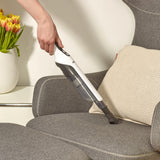 SEVERIN Aspiradora de mano sin cable, aspirador silencioso para pelos con accesorio para muebles y teclados, aspirador pequeño con batería hasta 30 min, blanco/negro mate, HV 7140