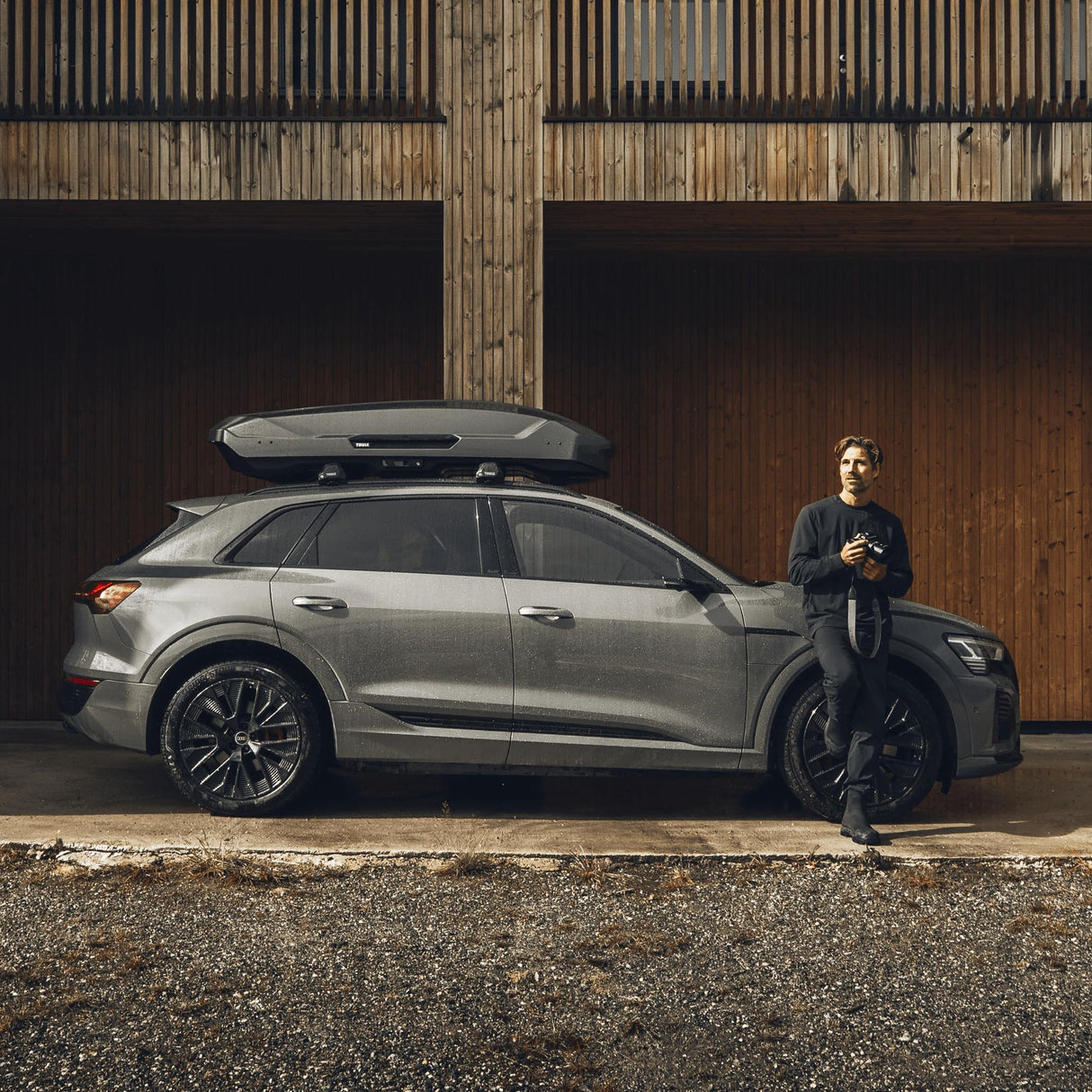 Thule Motion 3 - Cofre de Techo, Color Negro Brillante