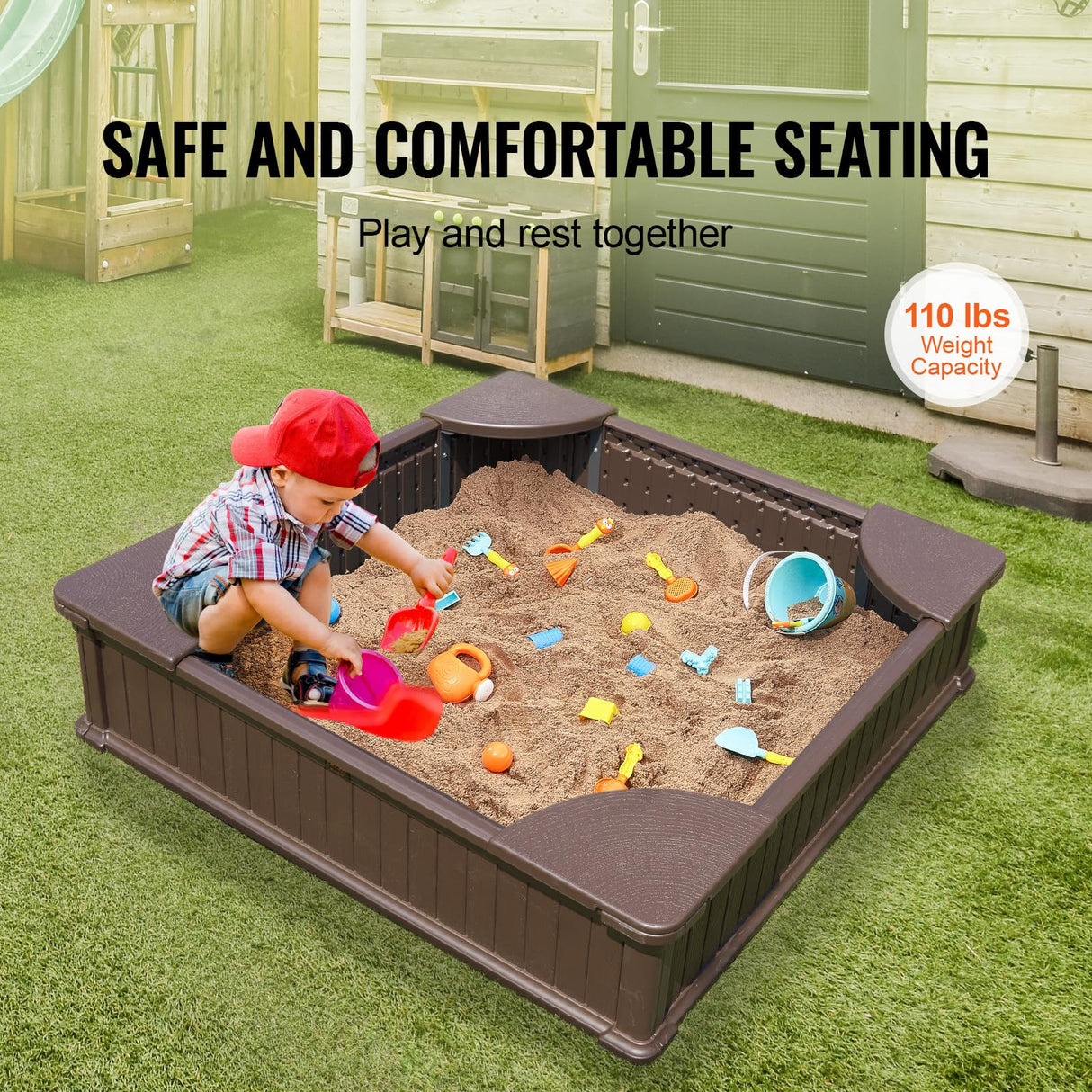 VEVOR Caja de Arena con Tapa Areno de HDPE Cuadrado de 1235 x 1235 x 315 mm con 4 Asientos en Las Esquinas y Revestimiento Inferior para Niños de 3 a 12 Años para Patio al Aire Libre, Parque, Marrón