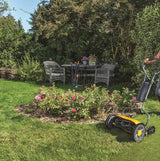 Fiskars Cortacésped manual, Cortacésped cilíndrico con sistema de corte sin fricción de las cuchillas, Largo de corte: 43 cm, StaySharp Plus, Negro/Naranja/Plateado, 1015649