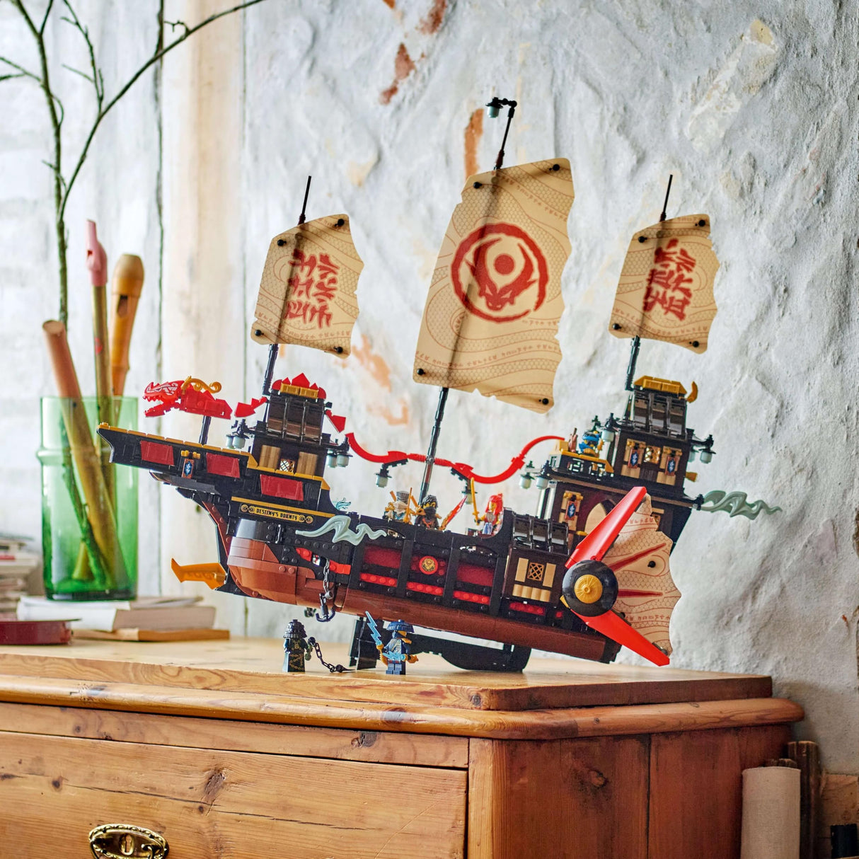 LEGO Ninjago Bounty del Templo - Barco de Juguete Interactivo con Techo Desmontable y 6 Minifiguras Inc. Cole, Zane y NYA - Regalo para Chicos de 14+ Años Fans de El Renacer de los Dragones 71848
