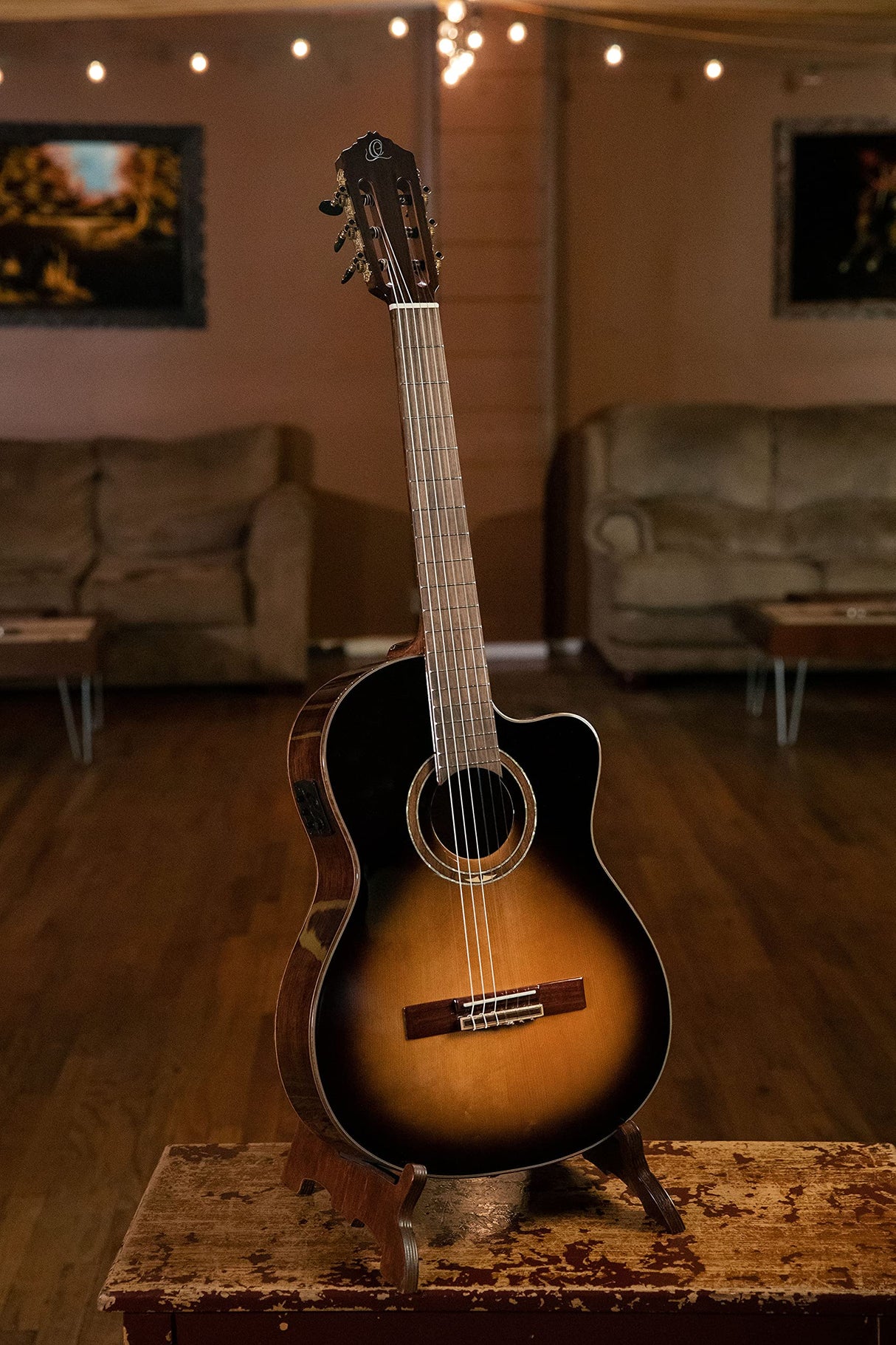 Ortega Classical Guitar Performer Series 44 Incluye funda Mástil delgado Color Tobacco Sunburst RCE158SN-TSB