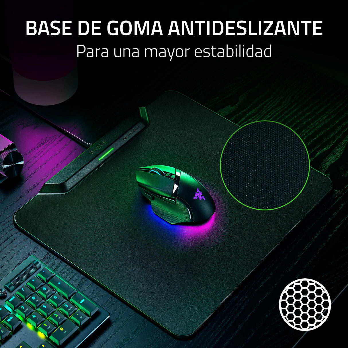 Razer HyperFlux V2 - Sistema de Alfombrilla de Carga inalámbrica para Ratones de Juego - Alfombrilla de ratón de Juego y Disco de Carga (indicador LED de Carga, pies de Goma Antideslizantes) Negro