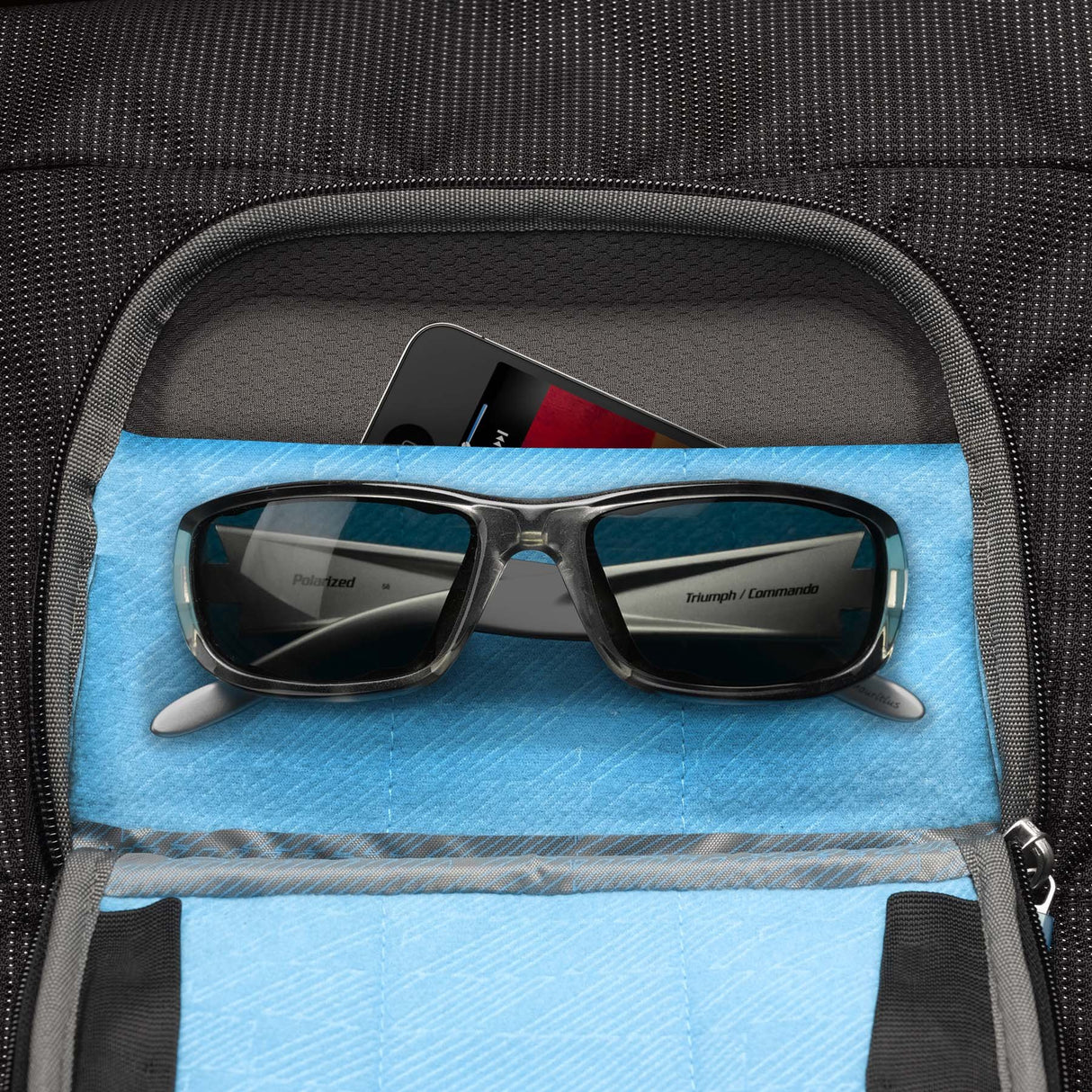Thule TCBP217 - Mochila para Ordenador Ordenador portátil de 17" (Capacidad de 32 litros, Compartimento SafeZone), Negro