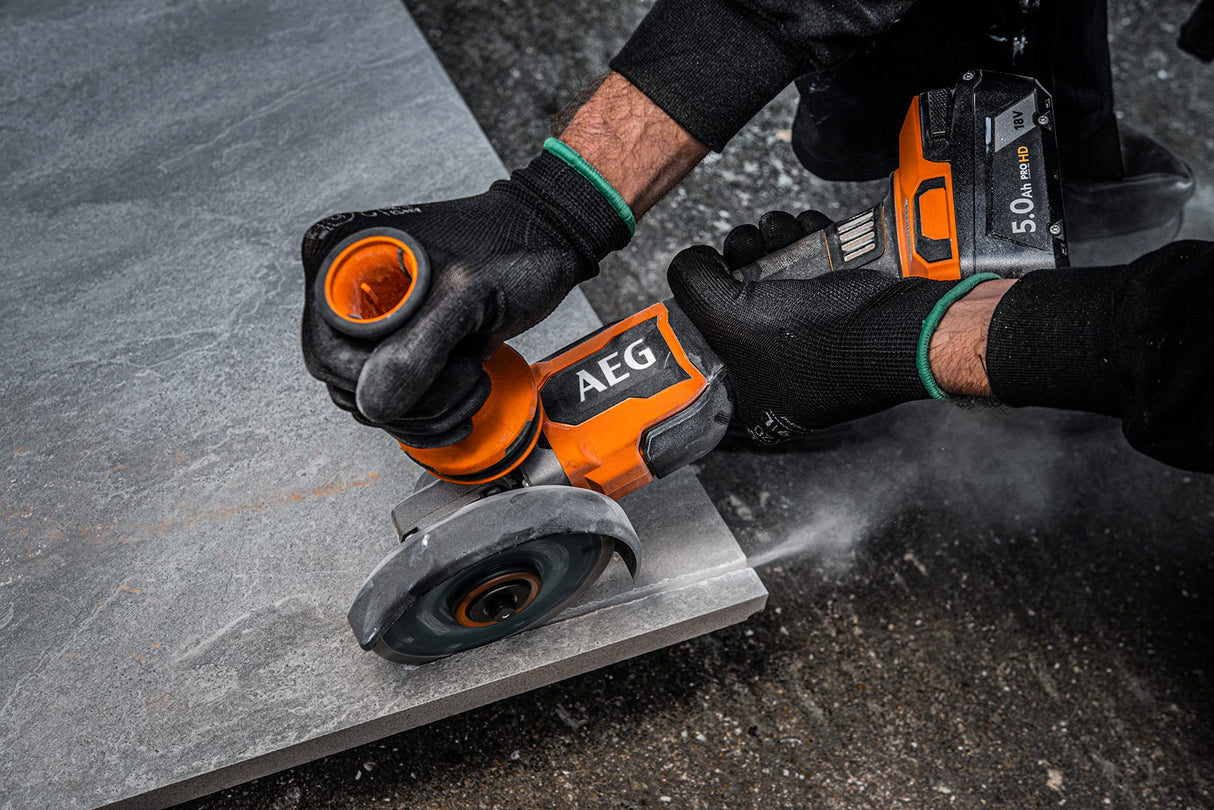 AEG BEWS18-115BLPX2-0 - Amoladora 115 mm 18 V BRUSHLESS "full security", 9000 rpm, mango antivibración, interruptor "hombre muerto", arranque progresivo, freno de disco (sin bat. ni cargador)
