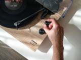 Lenco LBT-188 Tocadiscos Bluetooth® - admite Salidas de RCA y USB - 2 velocidades 33 RPM y 45 RPM - preamplificador - carcasa de MDF - transmisión por correa - madera natural