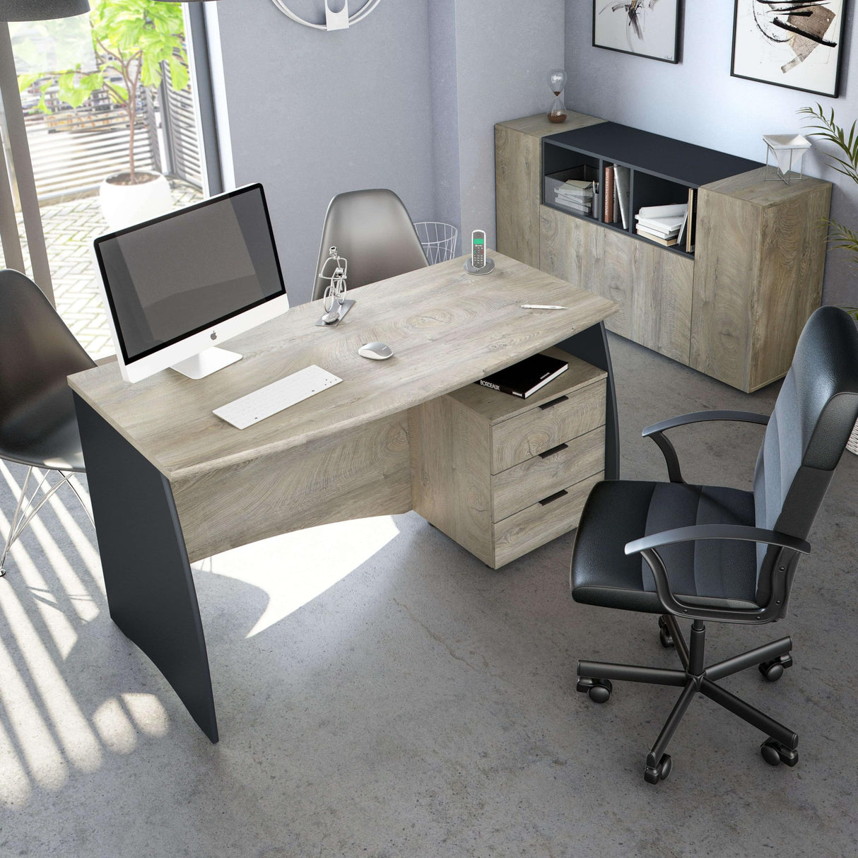 Habitdesign Mesa de Despacho con 3 Cajones, Mesa de Oficina o Estudio, Modelo Stil, Acabado en Gris Antracita y Roble Alaska, Medidas: 136 cm (Ancho) x 67 cm (Fondo) x 74 cm (Alto)