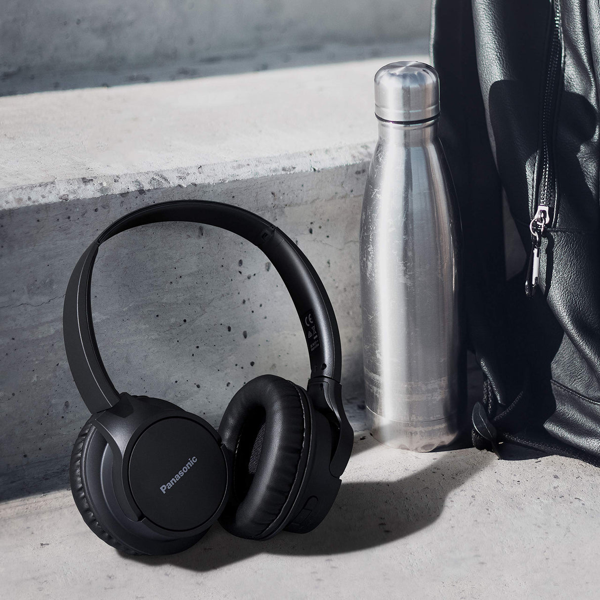 Panasonic Auriculares Bluetooth RB-HF520BE-K (Over-Ear, Quick Charge, hasta 50 horas de duración de la batería, auriculares ligeros, control por voz), color negro