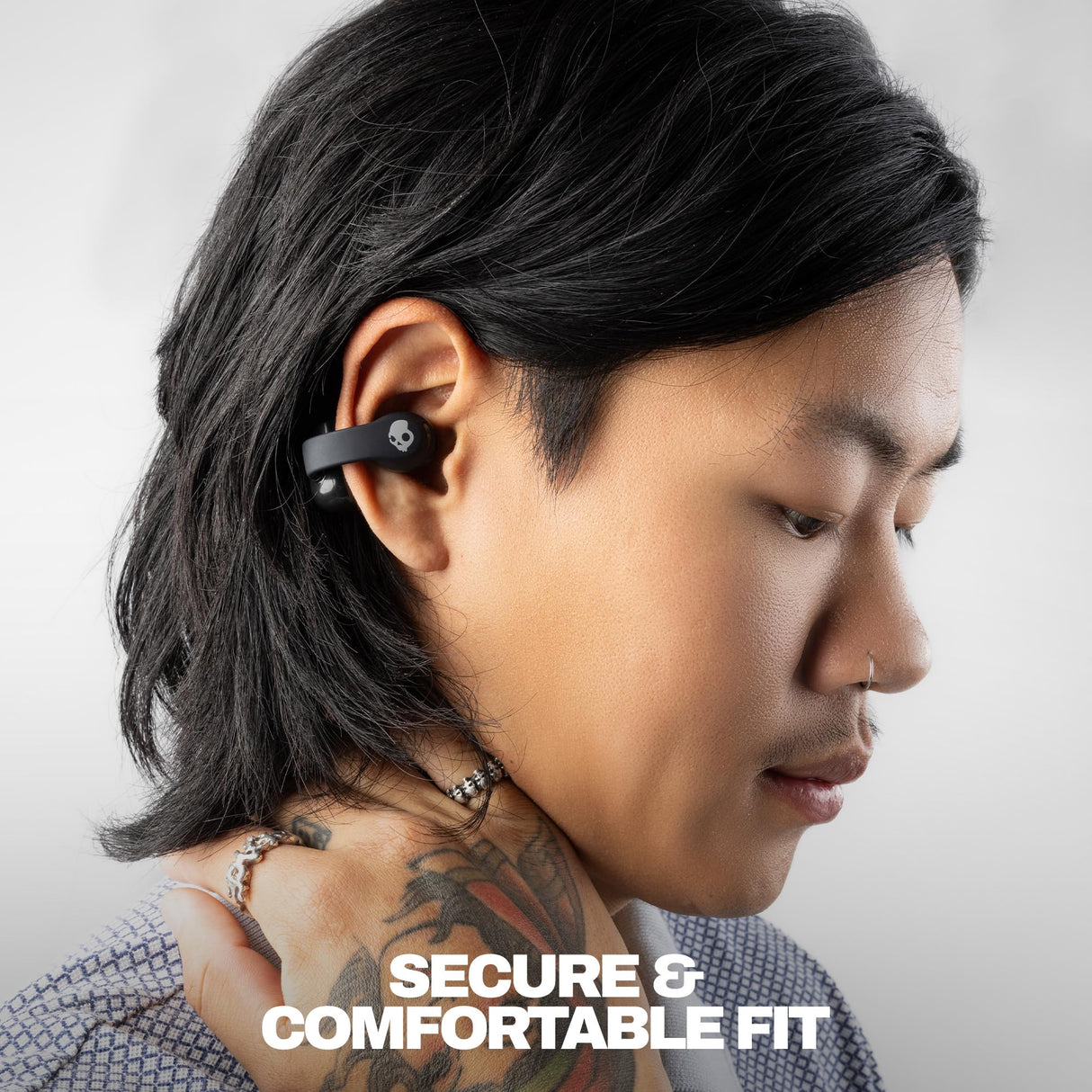 Skullcandy Push 720 Open Auriculares Open Ear Inalámbricos Bluetooth, Impermeables, Diseño Ligero de Clip, 30 Horas de Autonomía, Bolsito de Carga Inalámbrica, Micrófono para iPhone Android - Negro
