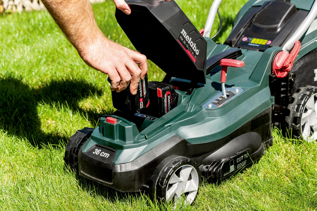 Metabo Cortacésped a Batería 18V RM 36-18 LTX BL 36 - Incluye 2 Baterías, Cargadores y Función Mulching - Ideal para Jardines de hasta 350 m²