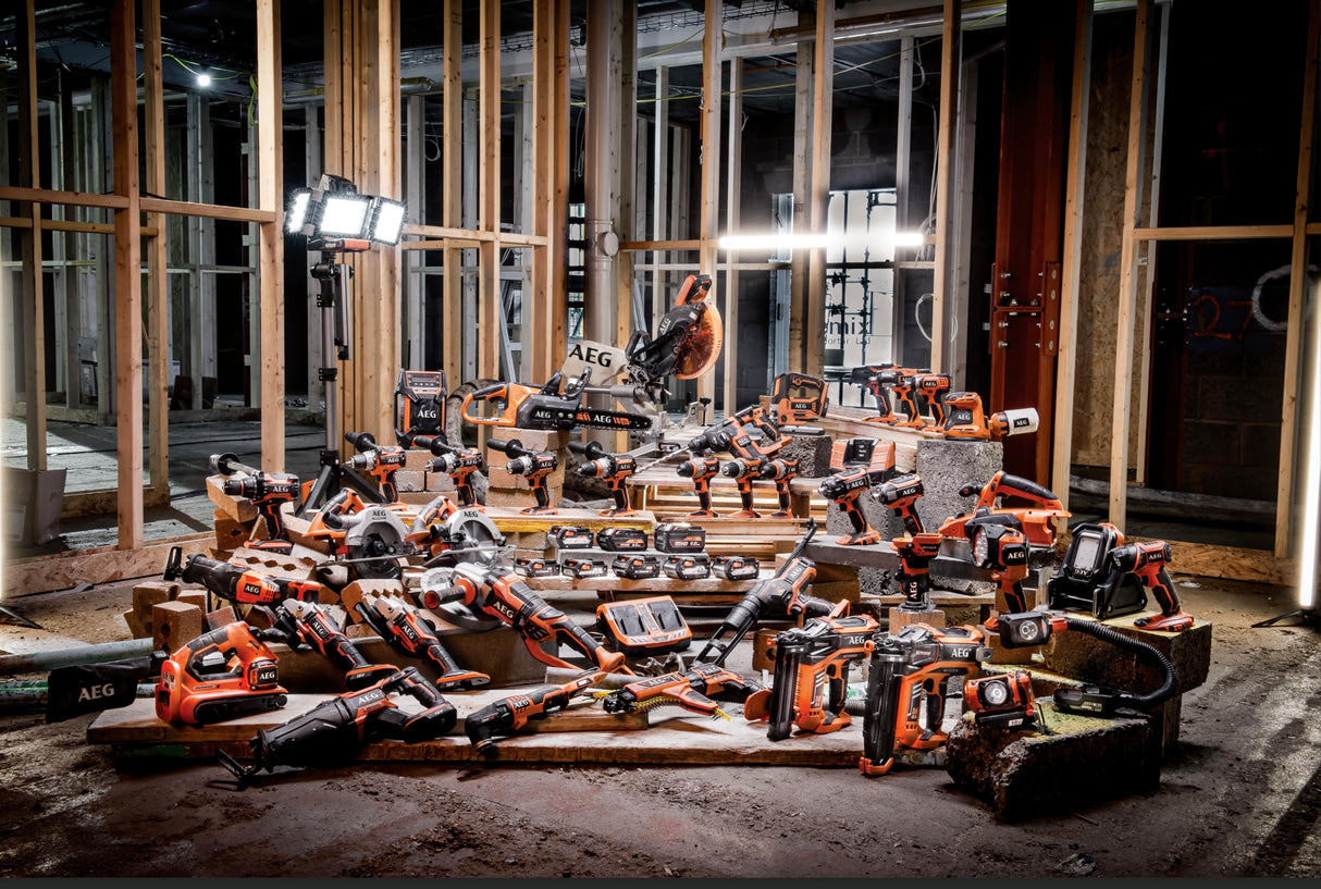 AEG BEWS18-115BLPX2-0 - Amoladora 115 mm 18 V BRUSHLESS "full security", 9000 rpm, mango antivibración, interruptor "hombre muerto", arranque progresivo, freno de disco (sin bat. ni cargador)