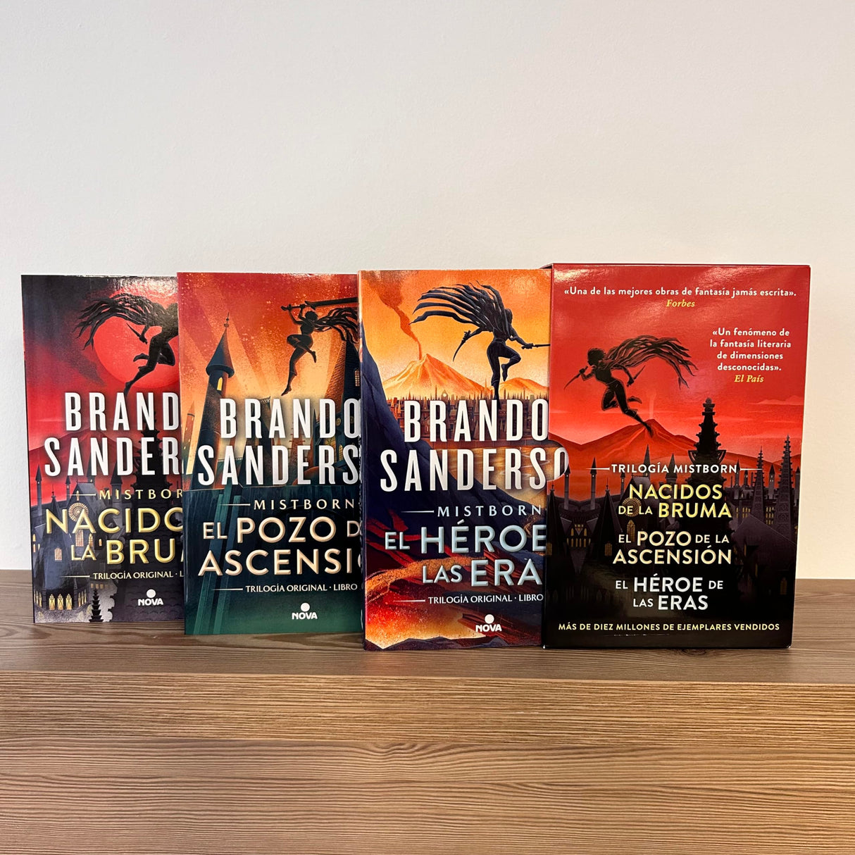 Estuche Trilogía Original Mistborn (Nacidos de la Bruma | El Pozo de la Ascensión | El Héroe de las Eras) (Trilogía Original Mistborn) (Nova)