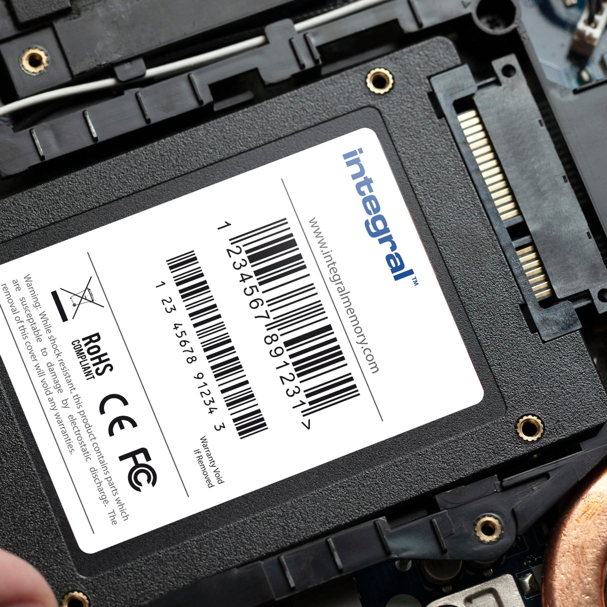 Integral V Series S 2.5" SATA III SSD 2TB - Unidad Interna de Estado sólido - Velocidades de Lectura 540 MB/s y Escritura 500 MB/s para actualizaciones de computadoras y portátiles