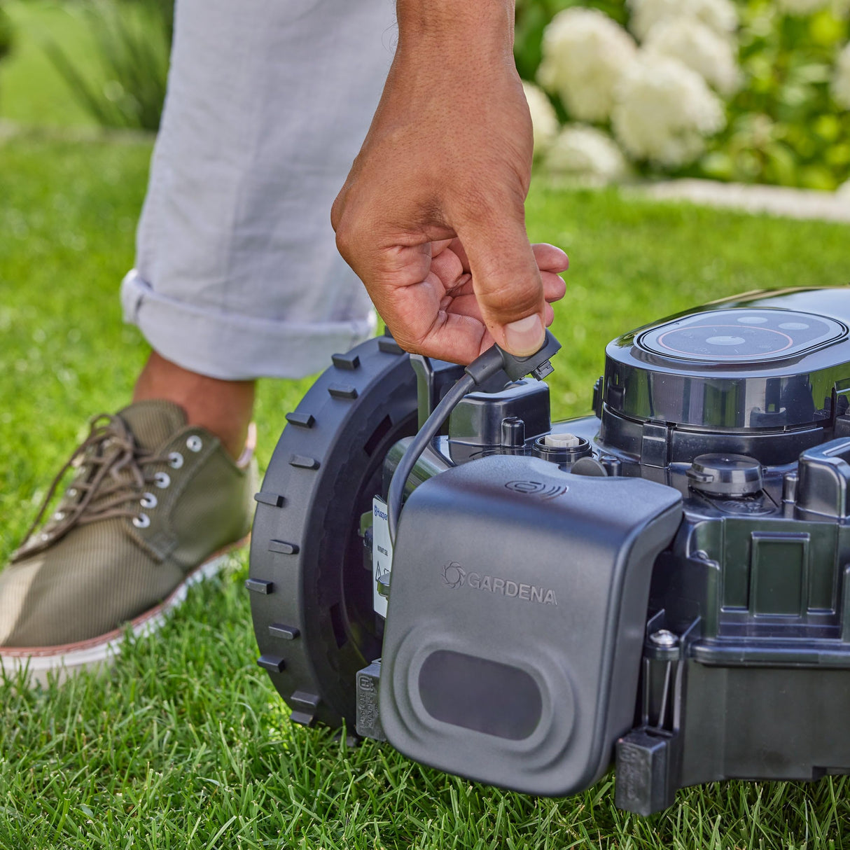 Gardena Radar anticolisión para robots cortacésped inteligentes SILENO: compatible con modelos pro, max y free, evita colisiones, fácil instalación sin herramientas (15022-20)