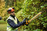 DEWALT - Cortasetos de pértiga XR 18V, Capacidad de Corte de 25 mm, Velocidad de 2800 CPS/min, Duración de 75 min/Carga, Motor sin escobillas, No Incluye Cargador/Batería- DCMPH566N-XJ