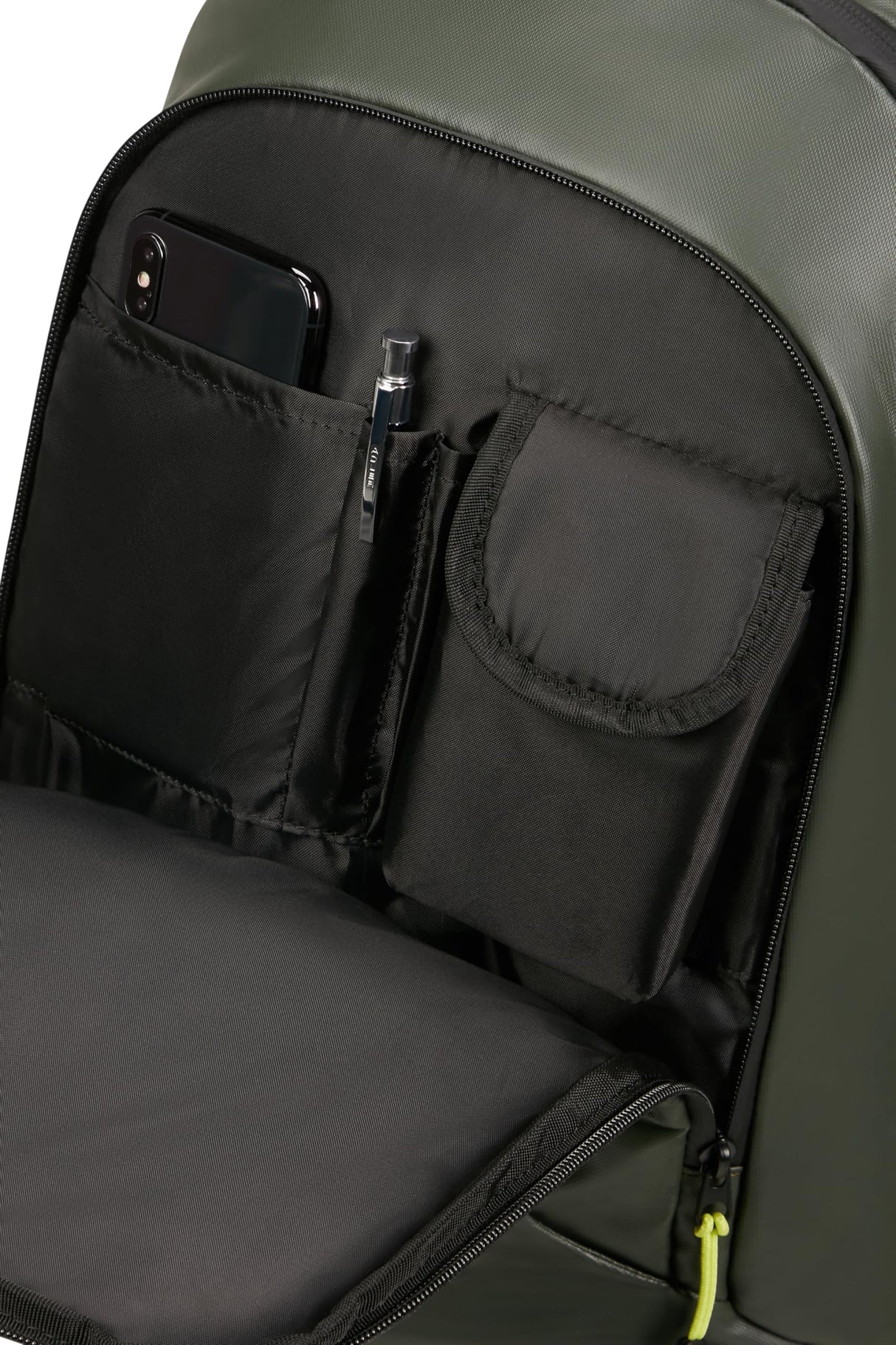Samsonite Paradiver Light - Mochila portátil L+ 15.6 pulgadas, 48 cm, 24 L, Verde Selva