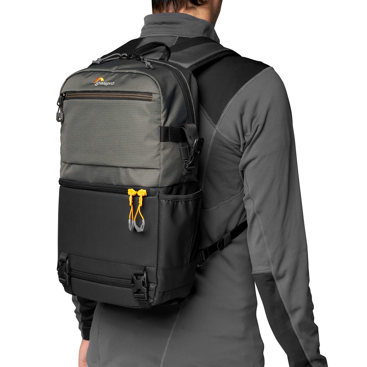 Lowepro Slingshot SL 250 AW III - Mochila Bandolera para Cámara Refelx DSLR Sin Espejo, con Acceso QuickDoor, Compartimento Para Tablet 10”, Para Sony A7, iPad, Surface Pro, 300D Ripstop, Gris
