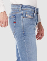 Diesel 1979 Sleenker L.32 Pantaloni Denim DSL Men, Color 01, Talla 31